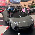 Lamborghini de Brinquedo: Pilotável pela Criança ou pelos Pais, com Controle Remoto, Buzina, USB e Bluetooth e muito mais.
