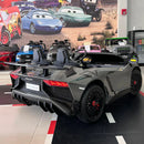 Lamborghini de Brinquedo: Pilotável pela Criança ou pelos Pais, com Controle Remoto, Buzina, USB e Bluetooth e muito mais.